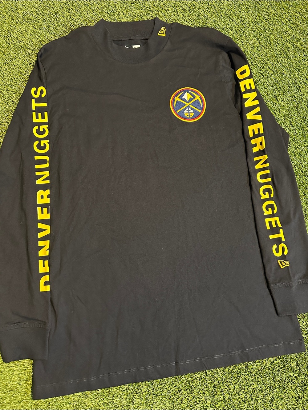 NWOT New Era Black Long Sleeve Denver Antigua Nuggets Embroidered Tee